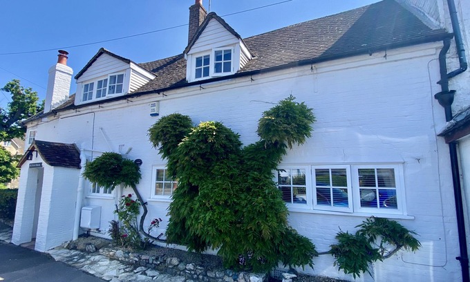 Hamworthy Cabaña | Fiddlers Green -sleeps 4 guests in 2 bedrooms
