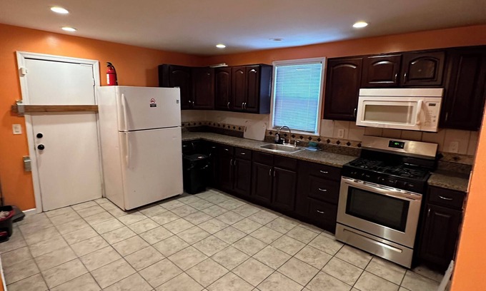 Newark Casa | Fidelia Room G