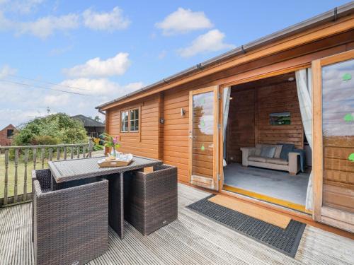 Swadlincote Casa | Field Lodge - E4380