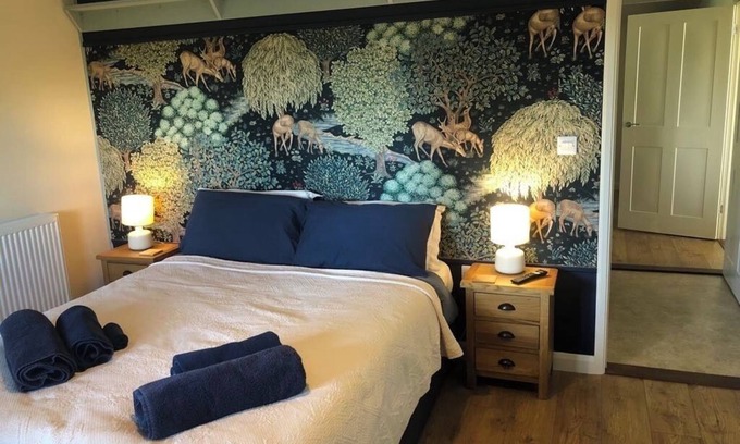 Liskeard Cabina | Field View, Cornish rural escape on small farm at the edge of Bodmin Moor.