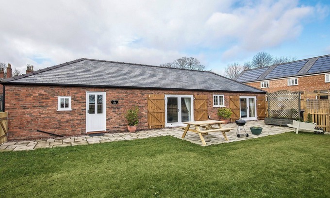 Wainfleet All Saints Cabaña | Field View - UKC2304
