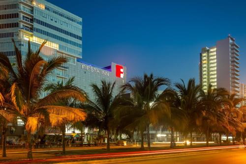 Centro de Cancún Hotel | Fiesta Inn Cancun Las Americas