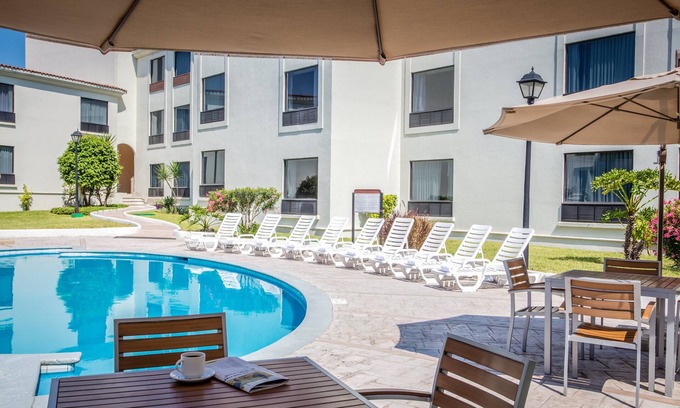 San Nicolás de los Garza Hotel | Fiesta Inn Monterrey La Fe