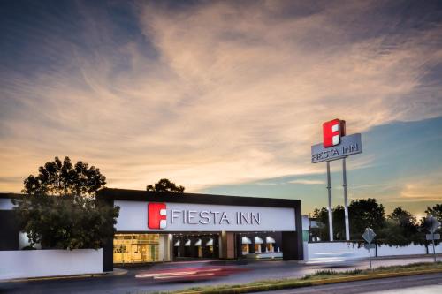 San Luis Potosí Hotel | Fiesta Inn San Luis Potosi Glorieta Juarez