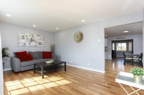 Arena District Apartamento | Fiesta! mins to Frost Bank CTR, Riverwalk Alamo