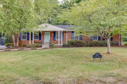 Franklin Casa | Figuers Bungalow 2 bd 1 bath central location