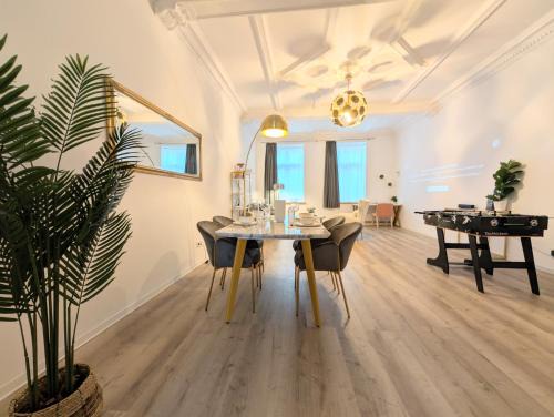 Goerlitz Apartamento | FILMAP-Apartments-Zentrale Lage-Boxspringbett-Beamer-Popcorn-gratis Parkplatz