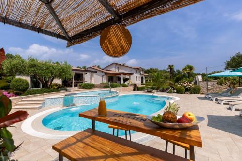Vizinada Villa | Filton Villa