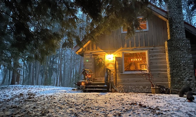 Gills Rock Cabina | Fin de la Terre - magical cabin steps to the lake