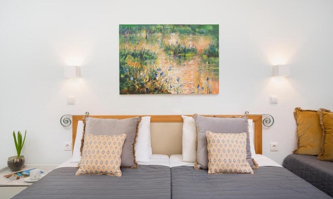 Kavos Hotel | Finata Studios