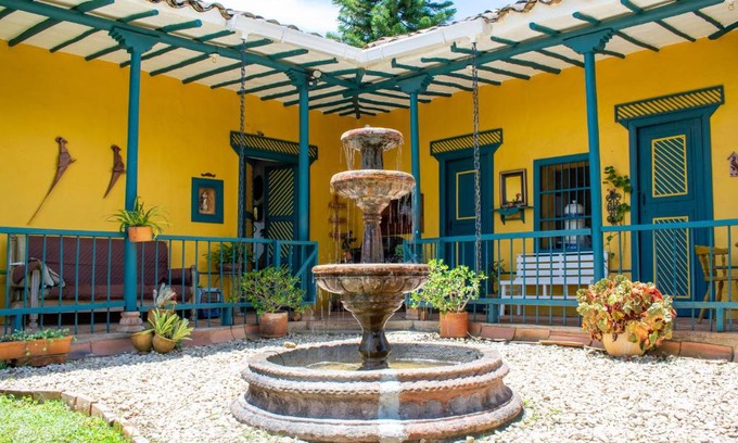 Rionegro Casa | FINCA COCUYAL Hospedaje típico paisa
