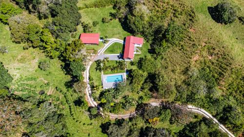 San Isidro de El General Casa | Finca Mango - 40 acre paradise