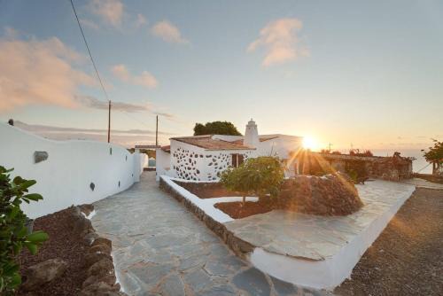 Tagoro Casa | Finca Pisaverde, a peaceful haven between the sea and Teide