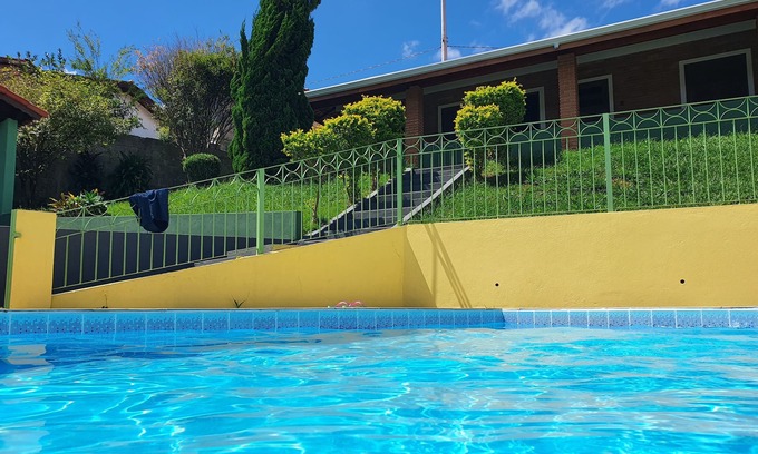 Bom Jesus dos Perdoes Casa | Finca con piscina climatizada- Perdón