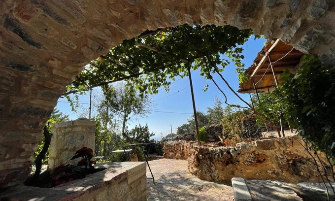 Layia Apartamento | Find your peace in a traditional country house!