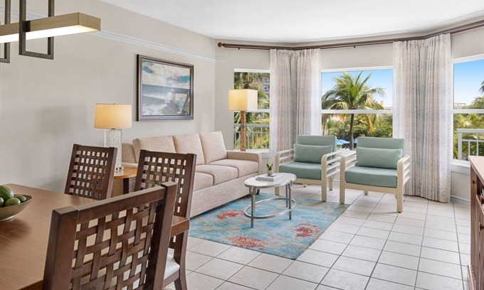 Opal Complejo | 𝐅𝐢𝐧𝐝𝐢𝐧𝐠 𝐌𝐞𝐢𝐥𝐢 Beachfront Surf Club Resort + Amenities Included. 2BR