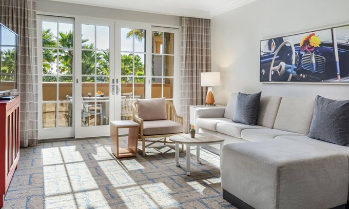 Newport Coast Complejo | 𝐅𝐢𝐧𝐝𝐢𝐧𝐠 𝐌𝐞𝐢𝐥𝐢 Waterside Newport Coast Retreat + Amenities. 2-Bedroom
