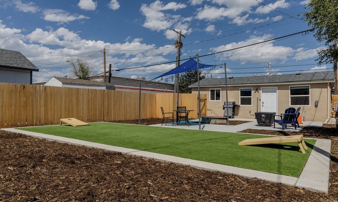 East Colorado Springs Cabaña | Finding Your Rhythm In The Heart Of It All