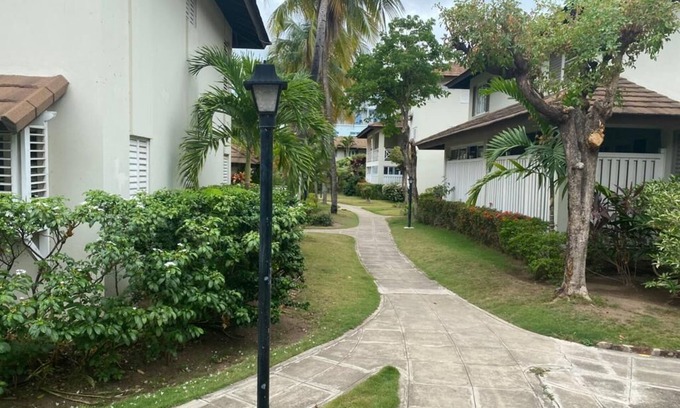 New Kingston Apartamento | Finest Accommodation Renfrew Place
