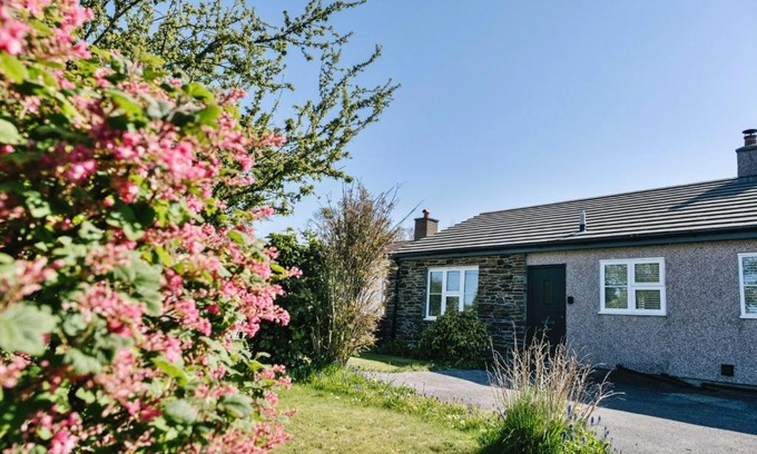Lewannick Casa | Finest Retreats - Charnwood