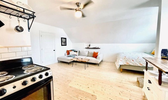 Alma Apartamento | Finn's Studio Suite Apartment, Alma, Fundy Park