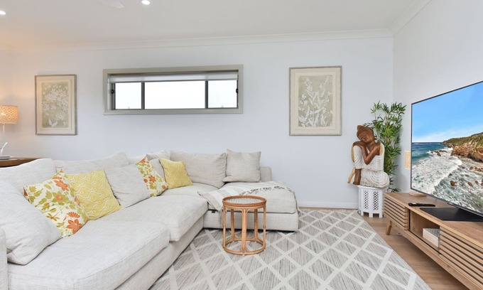 Caves Beach Casa | Finns at Caves Beach Resort