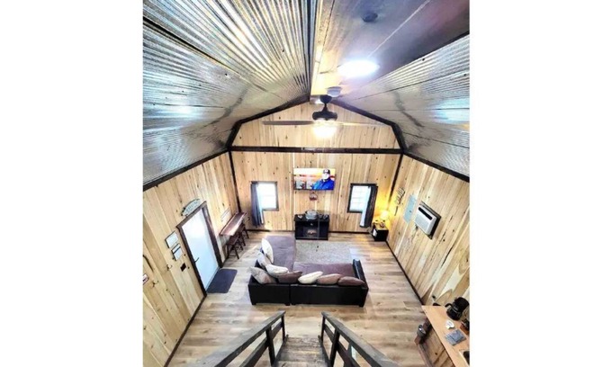 Wynnburg Cabina | Fins-N-Feathers- family friendly with boat parking-ramps within minutes