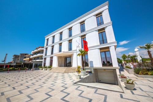 Kavaje Hotel | Fiore Hotel