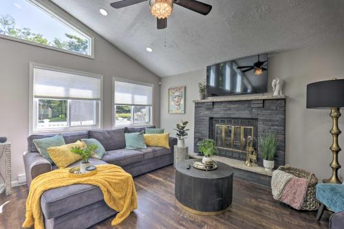 Tobyhanna Casa | Fire Pit and Furnished Deck Serene Tobyhanna Escape