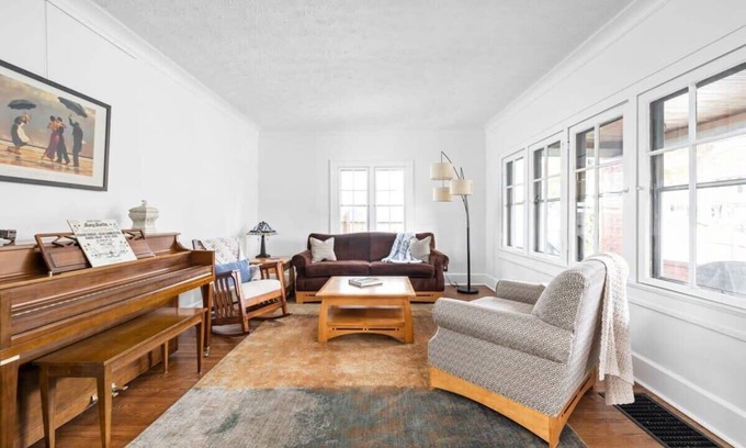 Meridian-Kessler Casa | Fire Pit, Corn-Hole, Grill, Piano | Bungalow Near Broad Ripple