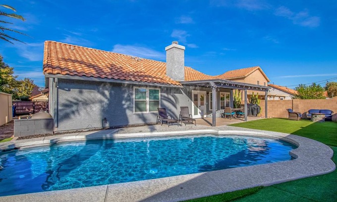 Gilbert Casa | Fire Stone Getaway
