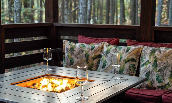Mentone Casa | Firefly at Mentone w/ Hot Tub & Internet