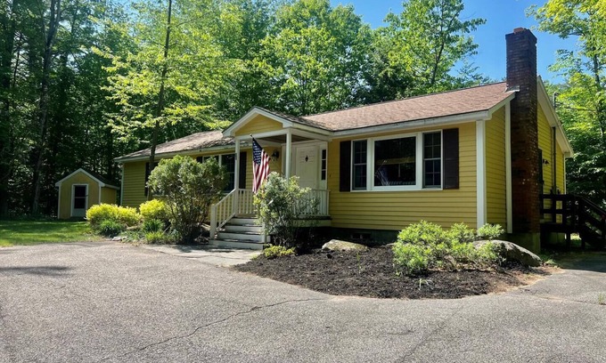 Meredith Cabaña | Firefly Cottage with Beach Access!
