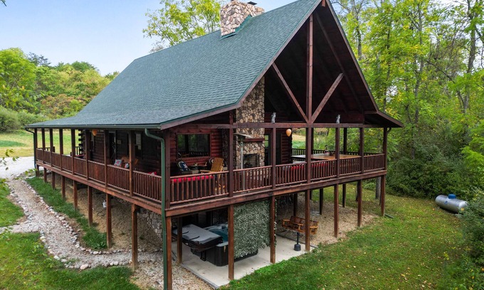 Carbon Hill Cabina | Cabaña-Premier-Baño Privado-Firefly Hollow Lodge