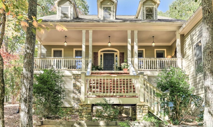 Big Canoe Casa | Firefly Landing - Relax in style in Big Canoe!