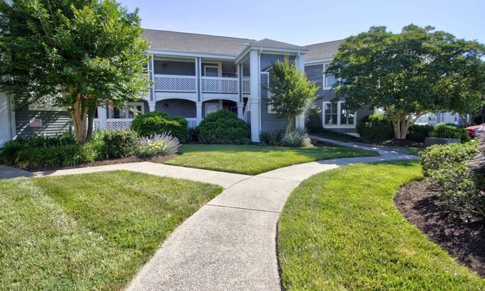 Ocean View Condominio | First Floor, 2 BD, 2 BA Condo, Bayside Views, Pool, Tennis, and Many Free Activities!