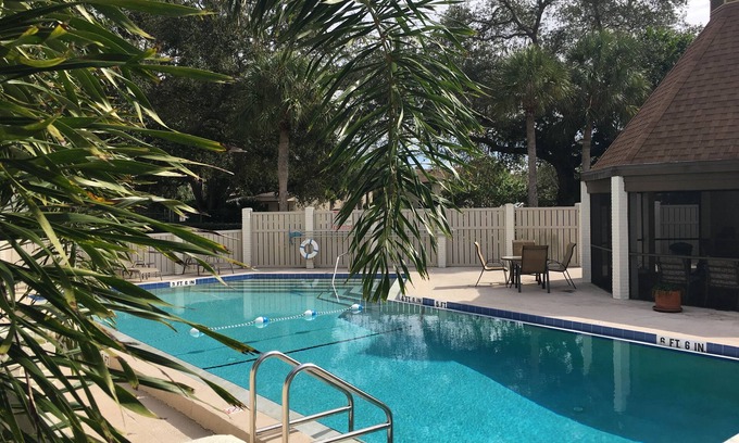 Gulf Gate Estates Condominio | Condominio tranquilo y sereno en la hermosa comunidad de Sarasota cerca de Siesta Key