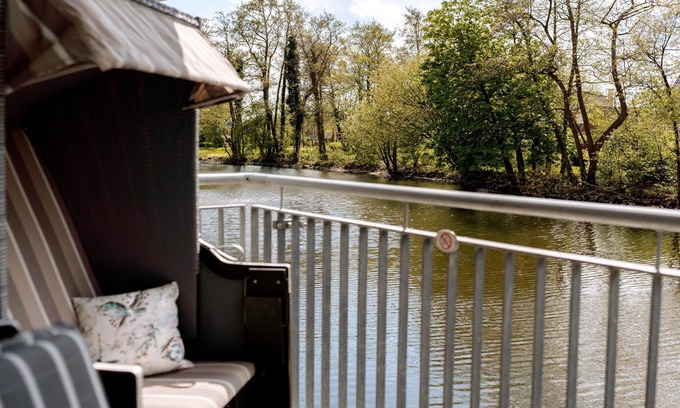 Schillig Apartamento | First floor dream apartment with private sauna right on the water.