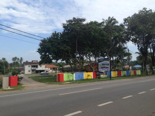 Kampung Pantai Batu Hitam Casa | First Guest House
