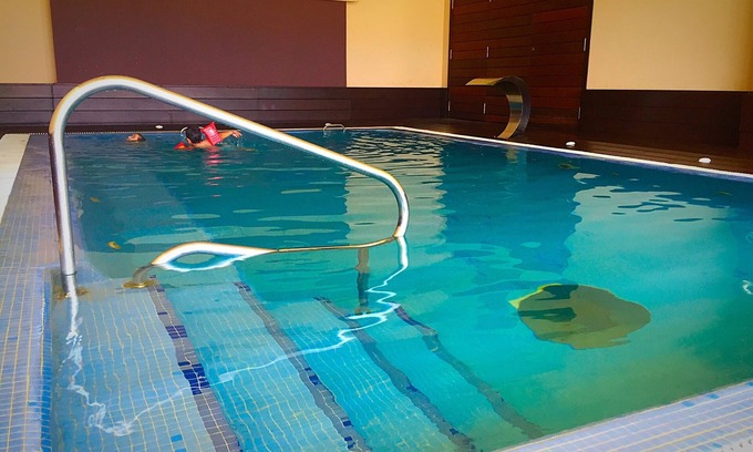 Balea Chalet De Esquí | PRIMERA LINEA PLAYA, SPA, PISCINAS, TENIS, PADEL, SQUASH, JARDÍN, PARQUE NIÑOS..