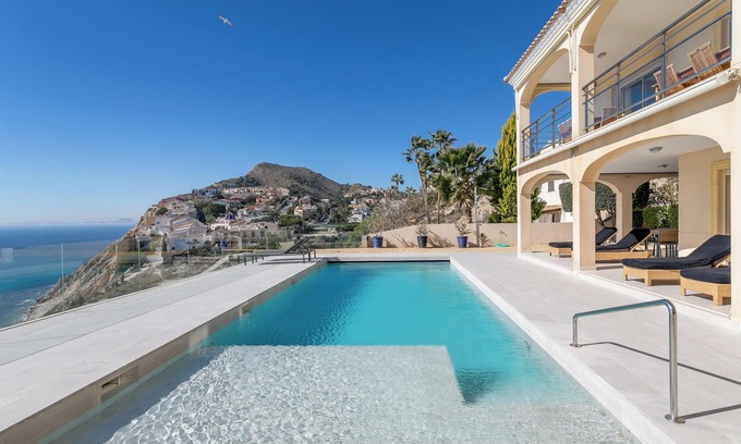 Coveta Fuma Villa | Villa Mina en primera línea con espectaculares vistas, piscina y Wi-Fi