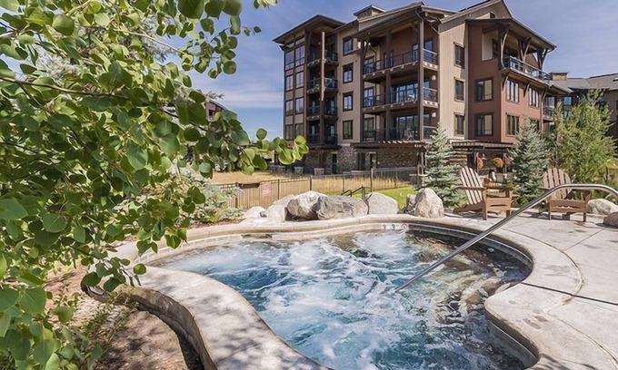 Steamboat Springs Condominio | First Tracks 3301 2 Bedroom Condo by RedAwning