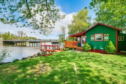 Chiloquin Casa | Fish and Hike Peaceful Cabin on Williamson River