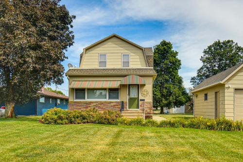 Burke Casa | Fish and Hike Small-Town Retreat 2 Mi to Burke Lake