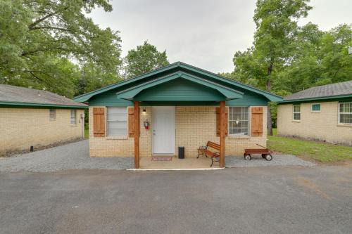 Greers Ferry Casa | Fish, Boat, Hike Cabin Near Greers Ferry Lake