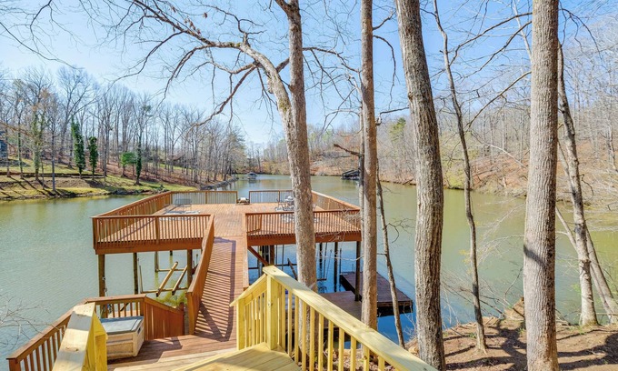 Westlake Corner Casa | Fish, Boat & Hike: Lakefront Home w/ Game Room!