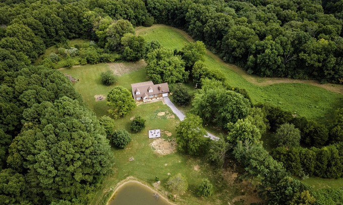 Williamson County Casa | Fish-Hunt-Hike-Bike + Near Tunnel Hill trail!