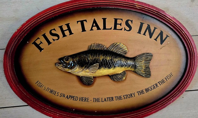 Interlachen Casa | Fish Tales Inn - Elegant Lakeside Whimsy
