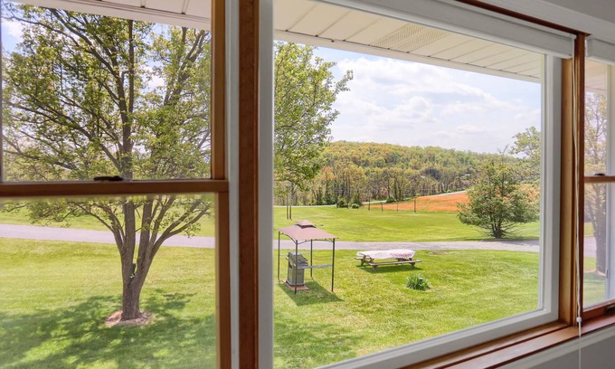 Hesston Casa | Fisher's Nook, Aunt Susie's Vacation Rentals : Raystown Lake Seven Points