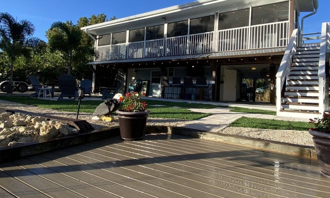 Bokeelia Casa | ¡El placer del pescador y del Kayaker! 3 dormitorios, 2 BA casa frente al mar con muelle